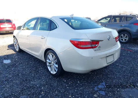 2015 Buick Verano Leather Group z USA, uszkodzony, nr VIN 1G4PS5SK7F4184841